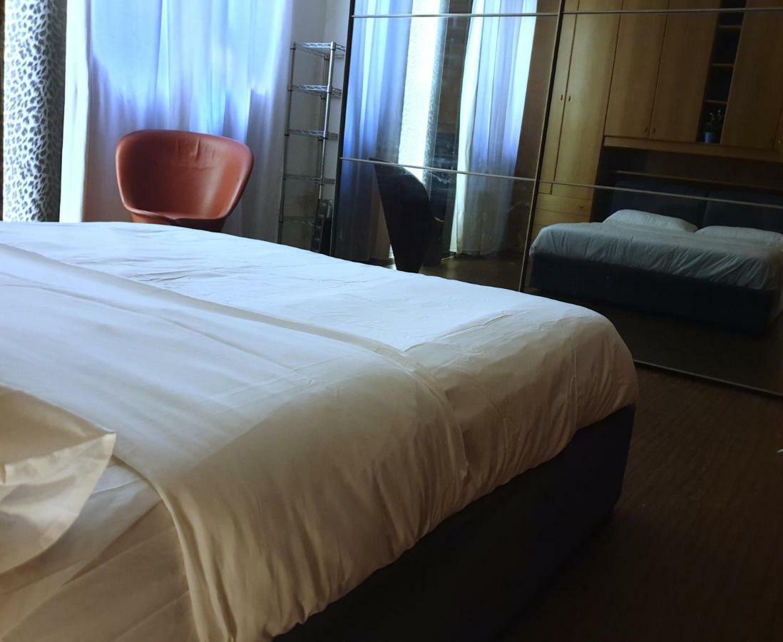5Min Walk From Duomo! Apartment 100M2 Milánó Kültér fotó